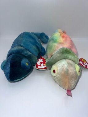 Ty Beanie Babies Set Of 2 Rainbow the Chameleon October 14, 1997 With Tags